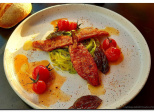 Filets de Rougets poêlés spaghettis de courgettes et huile au citron caviar. 