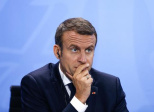 Entre un second CDD en France et son intérim en Europe, que choisira Macron ?
