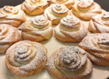 Biscuits en forme de roses - Recette en vidéo