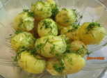 Pommes de terre nouvelles au beurre et à l'aneth
