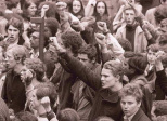 Pamphlet utopiste d' un mec né en 80 à l' attention des chimères d' une génération d' enfants gâtés...