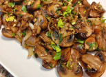 Champignons sautés à l'oignon et à l'ail - Recette en vidéo 