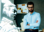 L'adepte de Sun Tzu : ce crétin malfaisant.