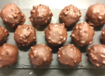 Bonbons aux gaufrettes façon Ferrero Rochers - Recette en vidéo