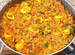 Riz aux calamars, poivrons et petits pois - Recette en vidéo 