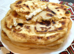 Pains au fromage frais cuits à la poêle (Placinte cu branza) - Recette en vidéo