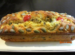 Cake du Sud : feta, tomates, tapenade et graines