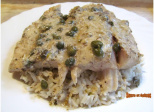 Filets de perche aux anchois et câpres, sauce au yaourt