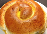 Pain roulé au fromage, oignons verts et ciboulette (Invartita cu branza sarata) - Recette en vidéo
