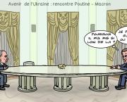 5 mètres séparent Poutine de  Macron