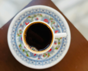 Un petit café et puis s'en va.