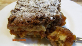 Pudding aux pommes, sirop d'érable et épices