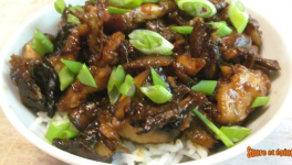 Stir fry de poulet aux champignons et gingembre 