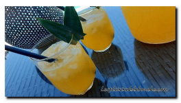 Voici une recette rapide et en plus un peu économique, car j'ai recyclé 5 oranges bio qui m'on servit pour réaliser de la liqueur d'orange.