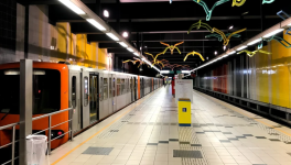 Dieu, le Métro de 18h et la Colère du Clou : Voyage au Bout de la Cause Première