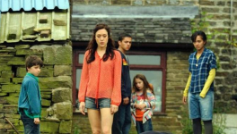 Hit and Miss (Paul Abbott, 2012)