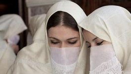 Papicha, entre voile et dévoilement