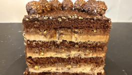 Layer cake Ferrero Rocher - Recette en vidéo