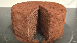 Meilleur gâteau Medovik au chocolat et framboises pour la fête des mamans - Recette en vidéo 