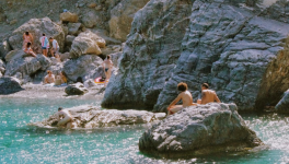 La vérité est nue quand le mensonge habille