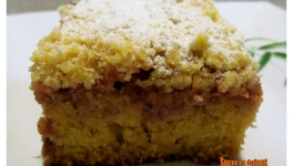 Carrés moelleux aux fraises avec streusel