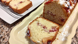 Cake pommes framboises - Recette en vidéo 