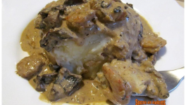 Crevettes aux champignons en sauce crémeuse à la moutarde