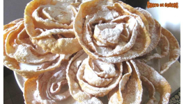 Beignets ultra croustillants en forme de fleurs de ma grand-mère