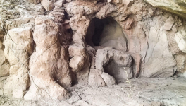 Constructions et rites mystérieux d'Afrique