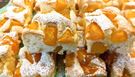 Gâteau moelleux aux abricots - Recette en vidéo