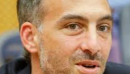 (lui, hallal j'ai ri !) Raphaël Glucksmann aurait dit :