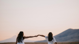 Eloge des premiers pas