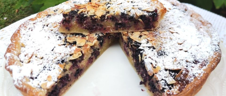 Tarte facile aux mûres à la crème d'amandes - Recette en vidéo