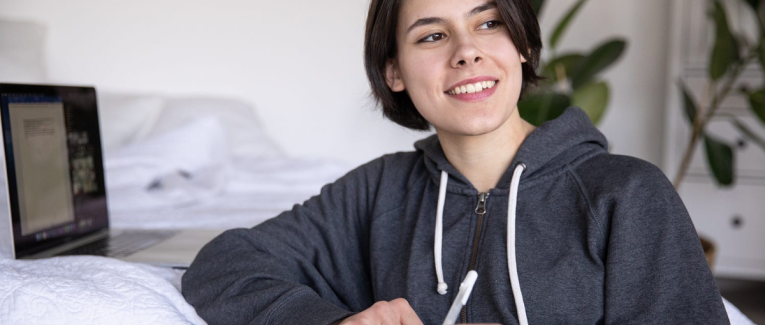 Comment valoriser et soutenir les  écrivains