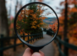 Cadre, diversion et changement de regard
