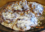 Escalopes de dinde gratinées au confit d'oignons et mozzarella