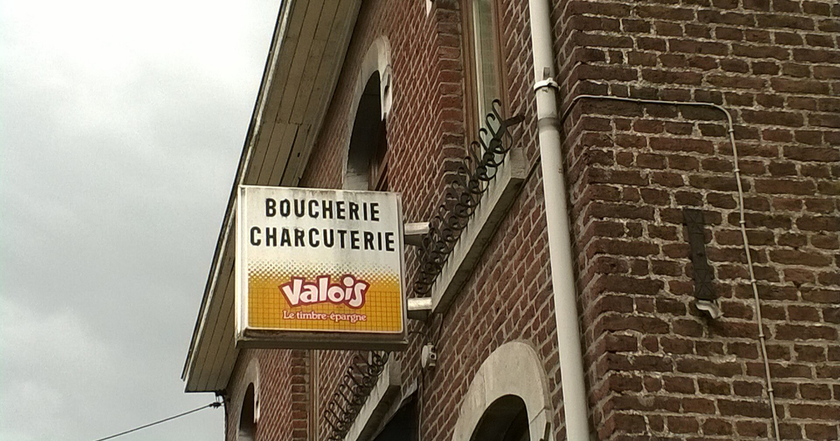 Les sigles s'en mêlent