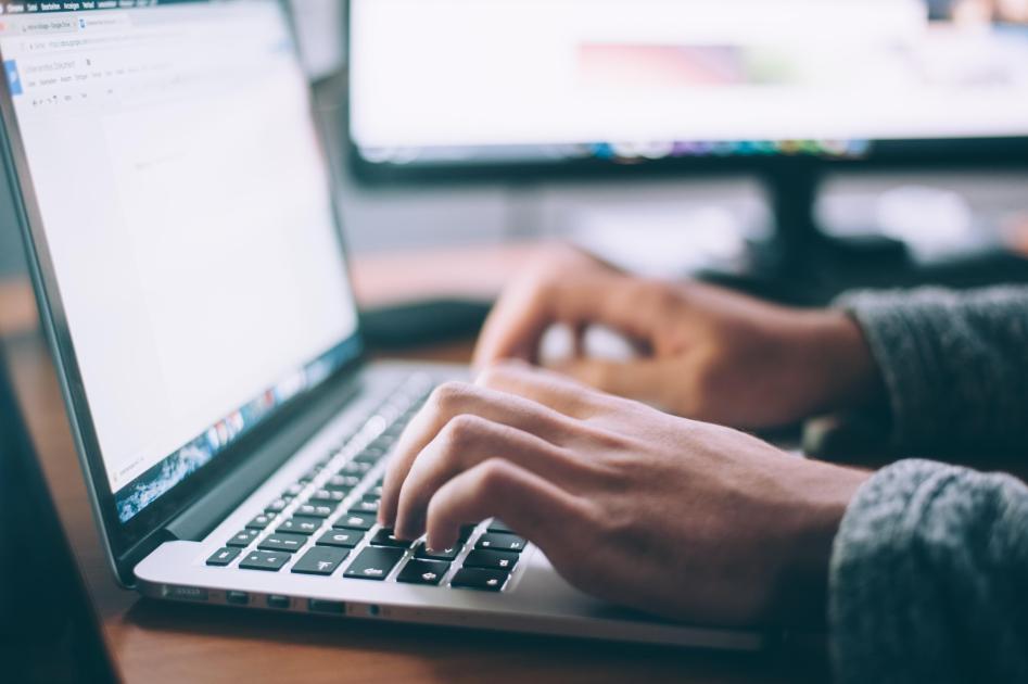 Sondage de la nouvelle font pour les articles sur Panodyssey