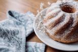 Bundt cake bananes-noix de coco