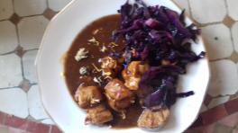 Porc au caramel et choux rouge