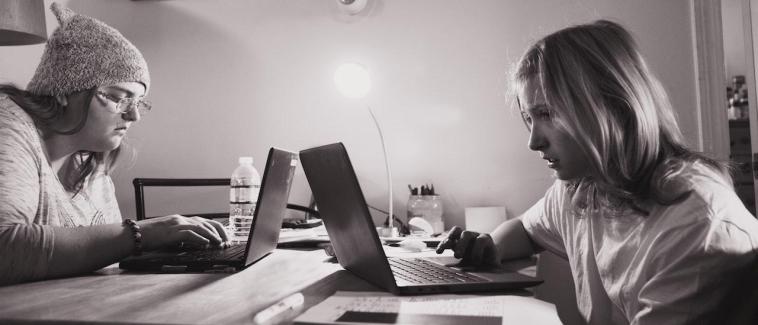 L'INTERNET VOUS ISOLE DU MONDE?