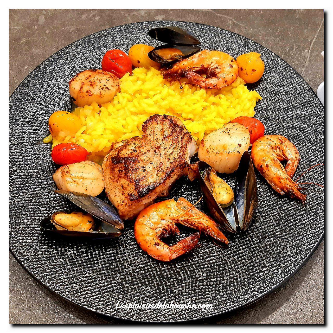 Cabillaud, risotto safrané et fruits de Mer