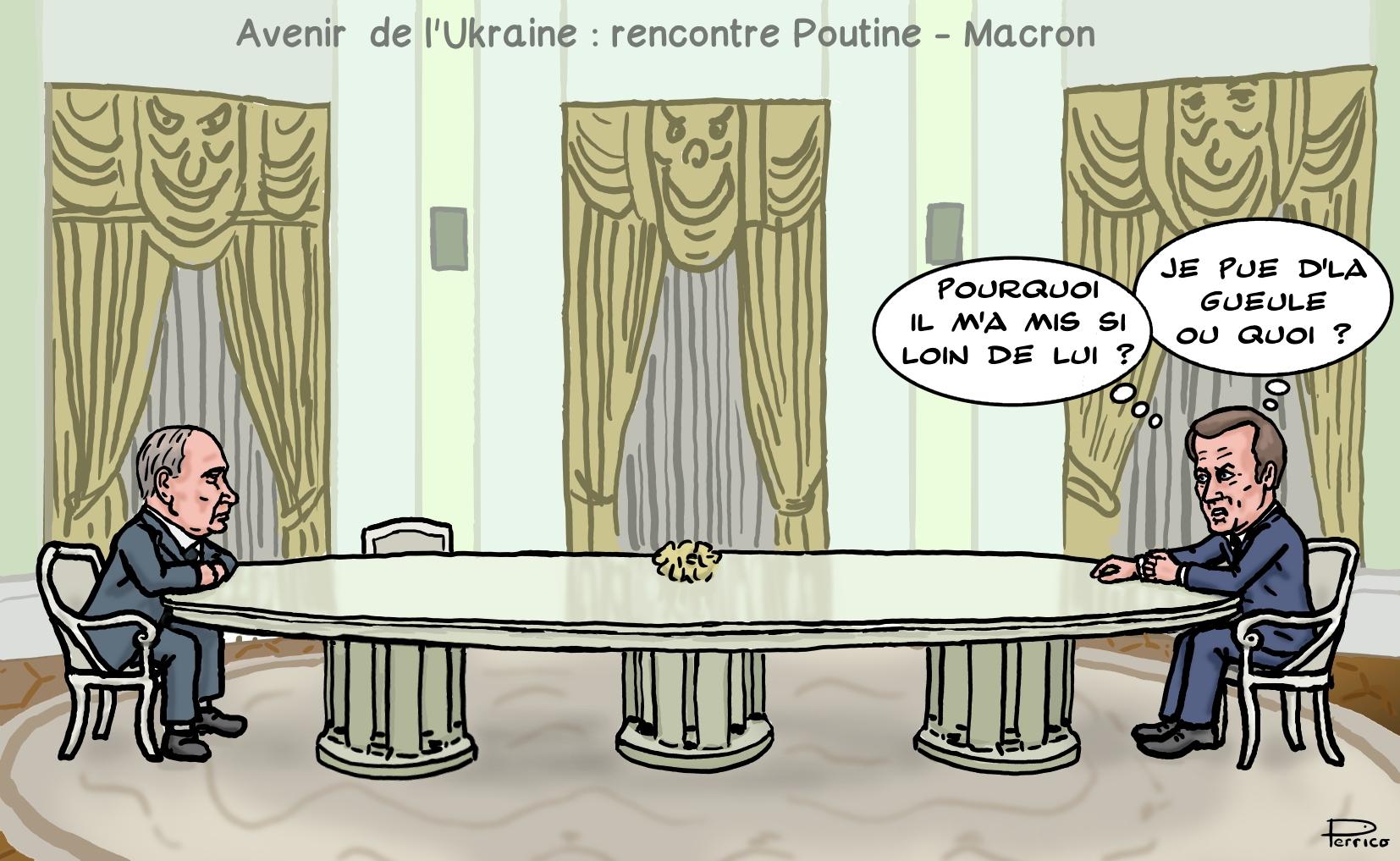 5 mètres séparent Poutine de Macron