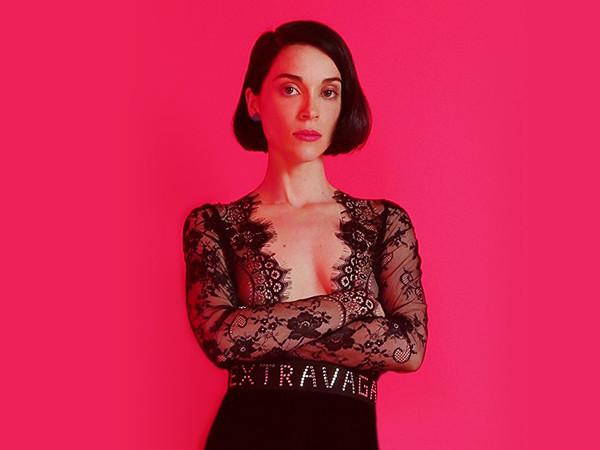 St Vincent – Annie Clark – duelle, double et trouble.
