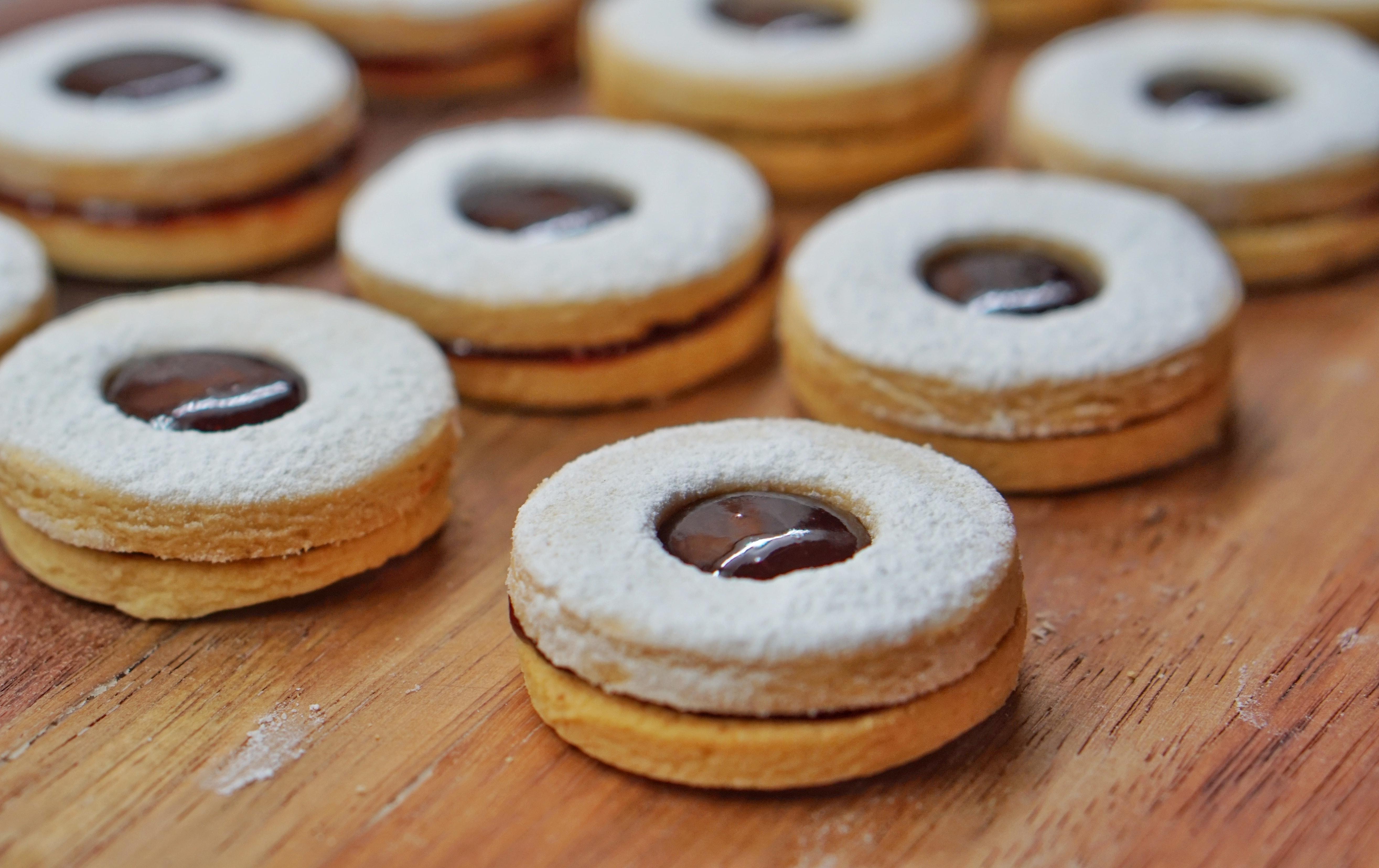 Biscuits Linzer au pavot et crème de citron
