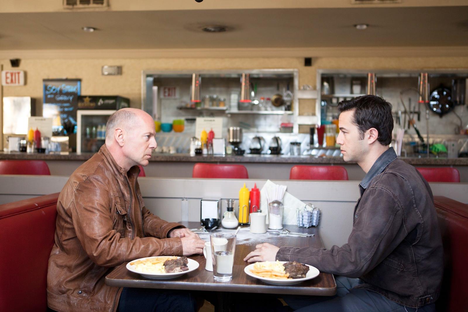 Looper (Rian Johnson, 2012)
