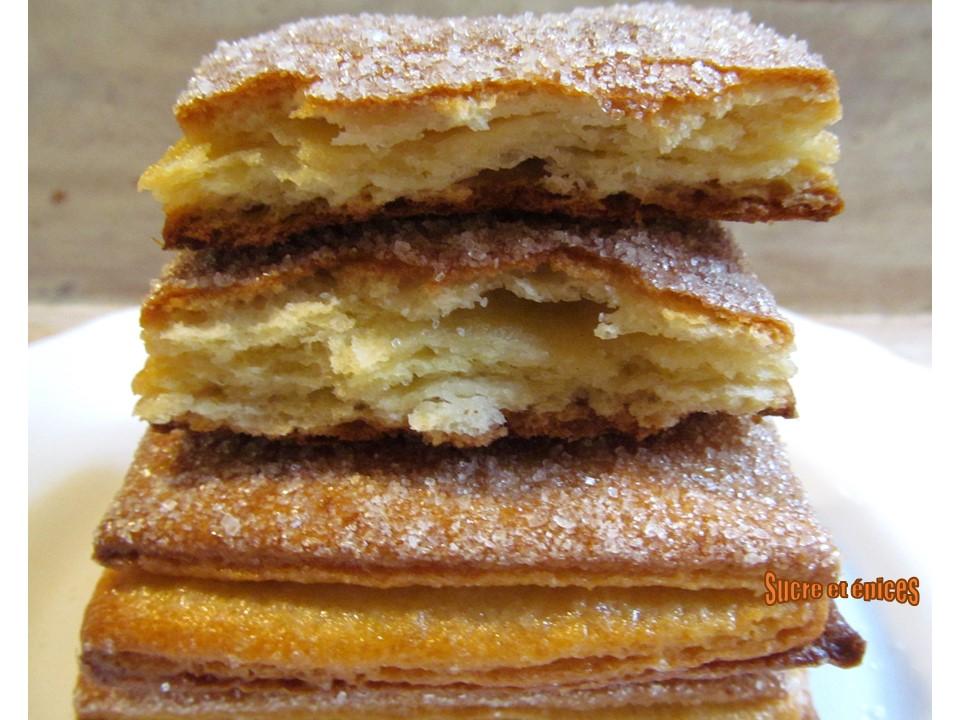 Biscuits feuilletés au sucre avec de la levure boulangère - recette facile