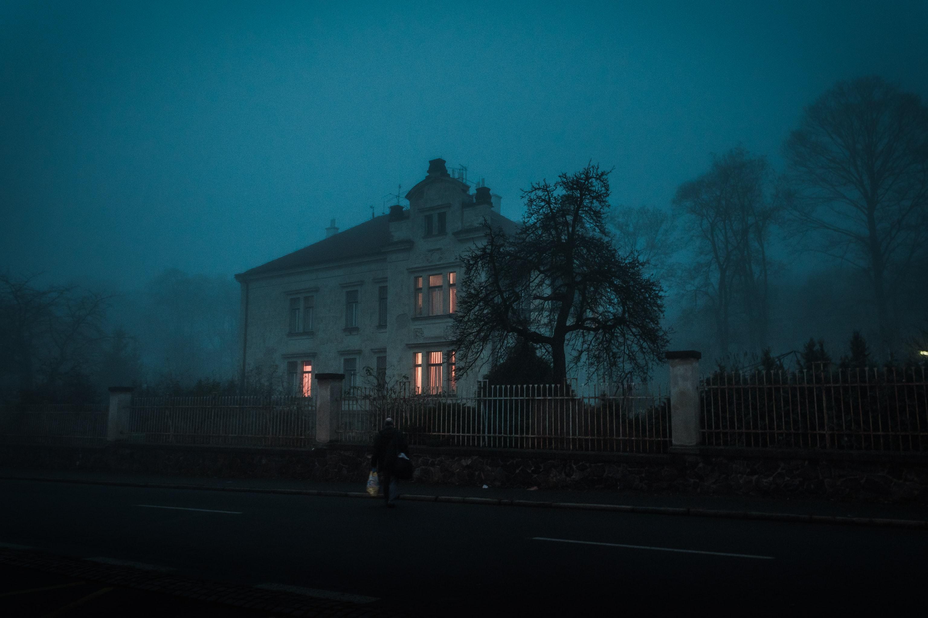 Hysteria (2020) Beth Draven