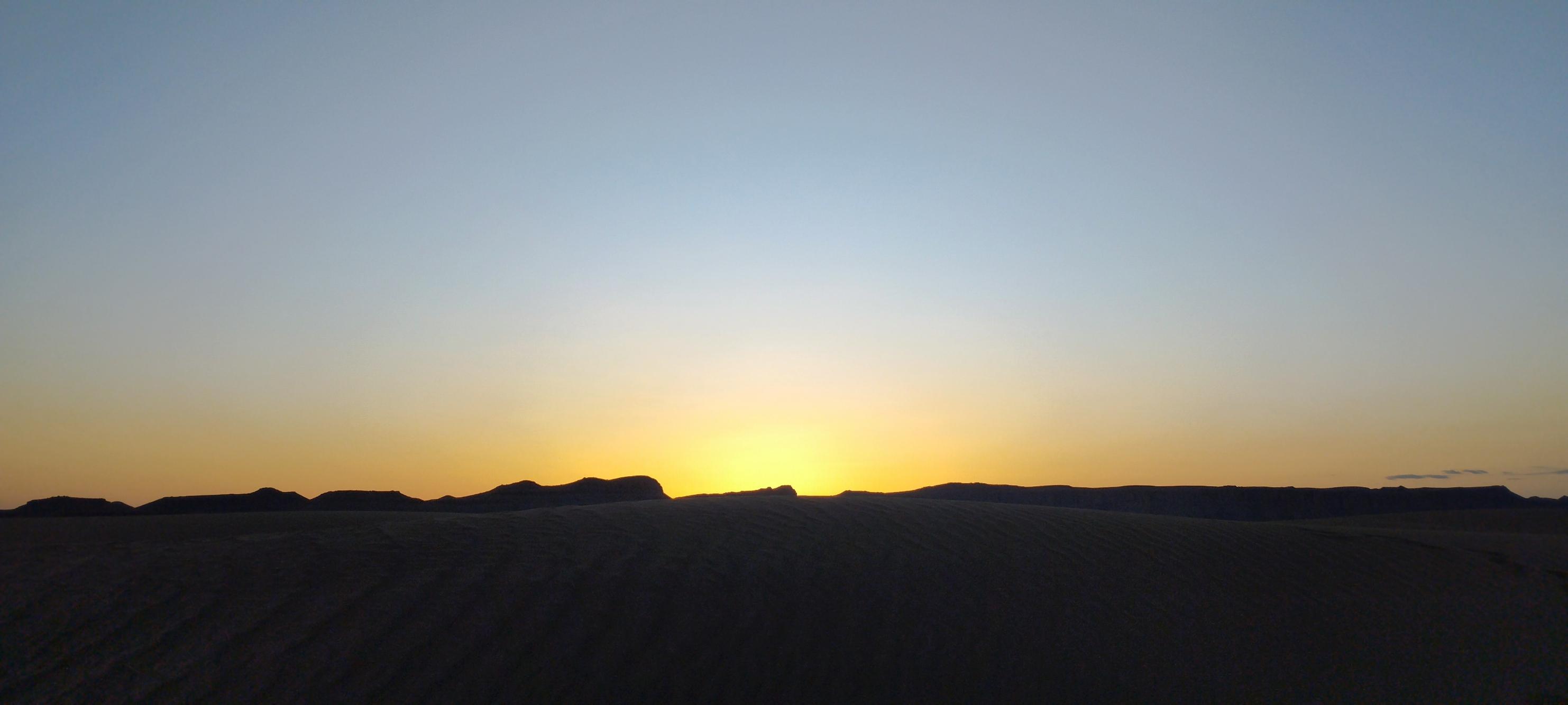 Parfum d'enfance. Parfum du monde. Art et écriture