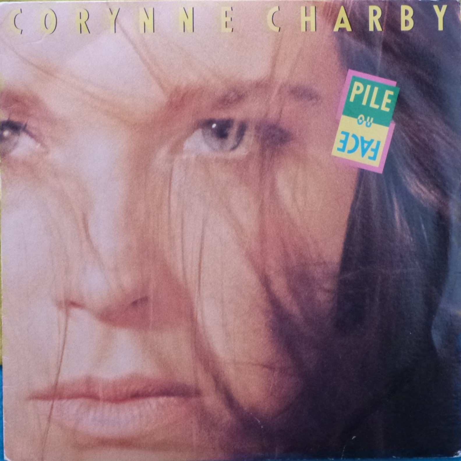 Corynne Charby, pile ou face